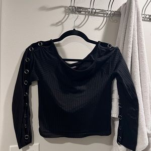 Size S long sleeve crop top with cute side rings